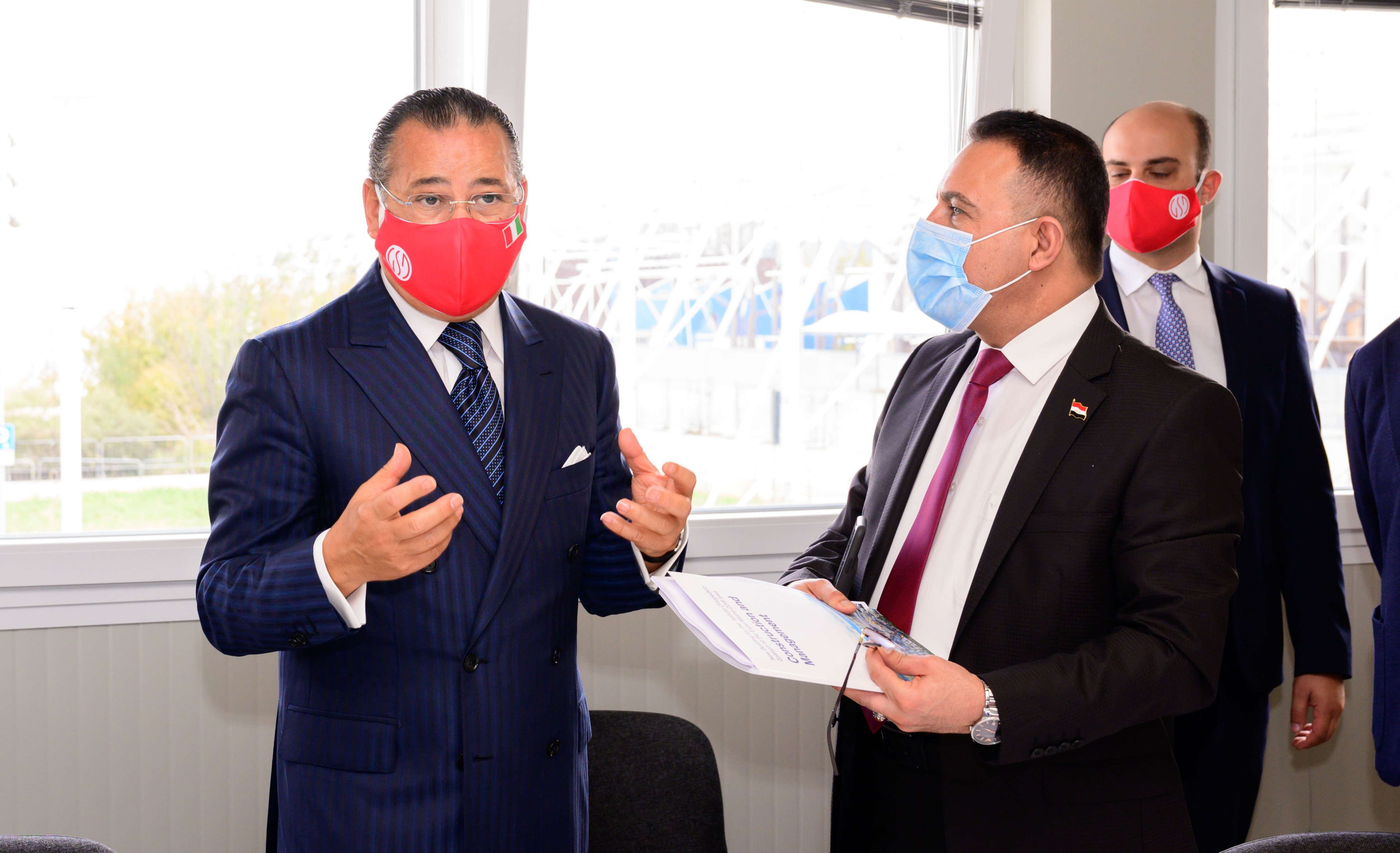 Chairman Kamel Ghribi; Hasan Mohammed Abbas Al-Tameemi, Minister of Health and Environment, Iraq.