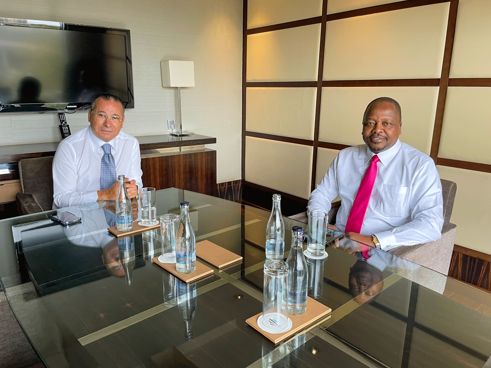 Chairman Kamel Ghribi; H.E. Mutahi Kagwe, Minister of Health, Kenya.