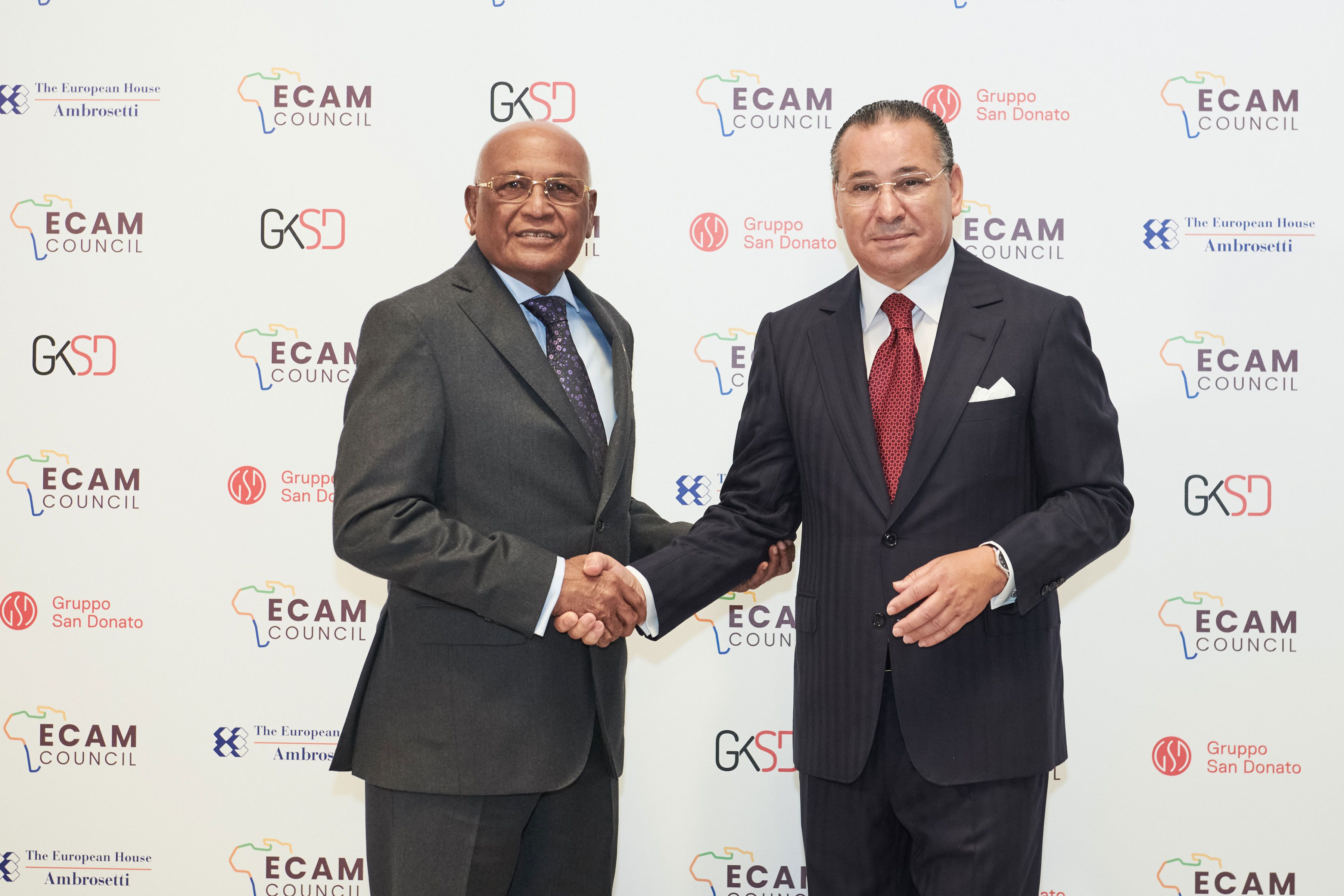 Chairman Kamel Ghribi with H.E. Ahmed Naseem Minister Of Health, Republic Of The Maldives.