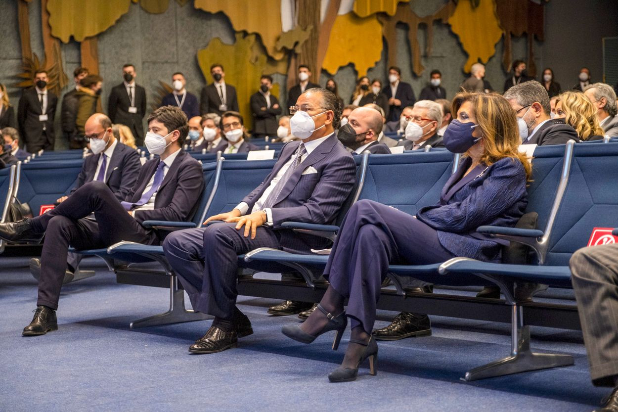 Chairman Kamel Ghribi with Honourable Maria Elisabetta Alberti Casellati, President of the Italian Senate, Roberto Speranza, Minister Of Health, Republic Of Italy.