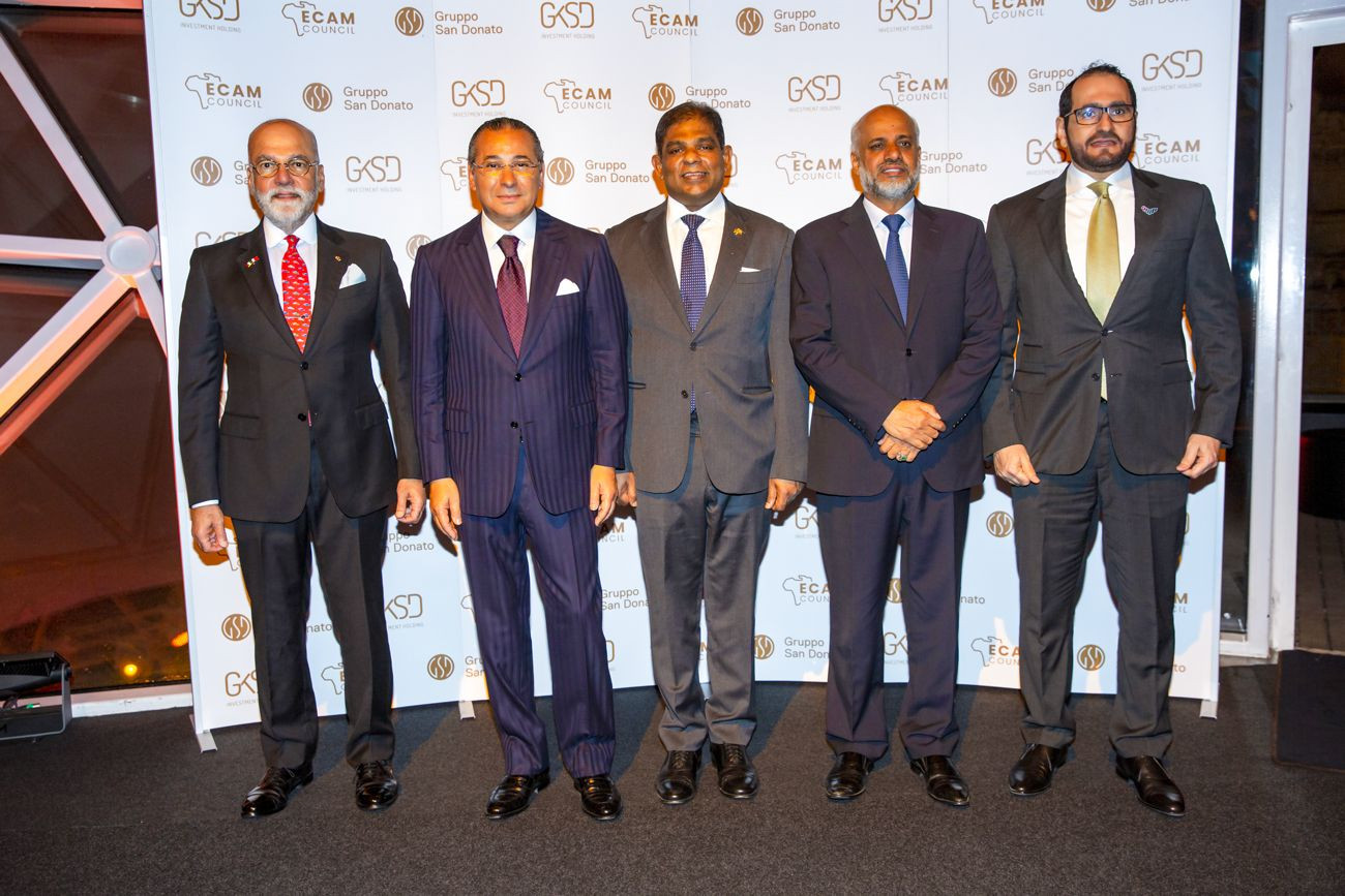 Chairman Kamel Ghribi with H.E. Naser Mohamed Yousef Al Belooshi Ambassador of Bahrein to Italy, H.E. Abdul Malik Melvin Castelino Ambassador of Malaysia to Italy, H.E. Ahmed bin Salam bin Mohammed Baomar Ambassador of Oman to Italy, H.E. Omar Obaid Alshamsi Ambassador of UAE to Italy.