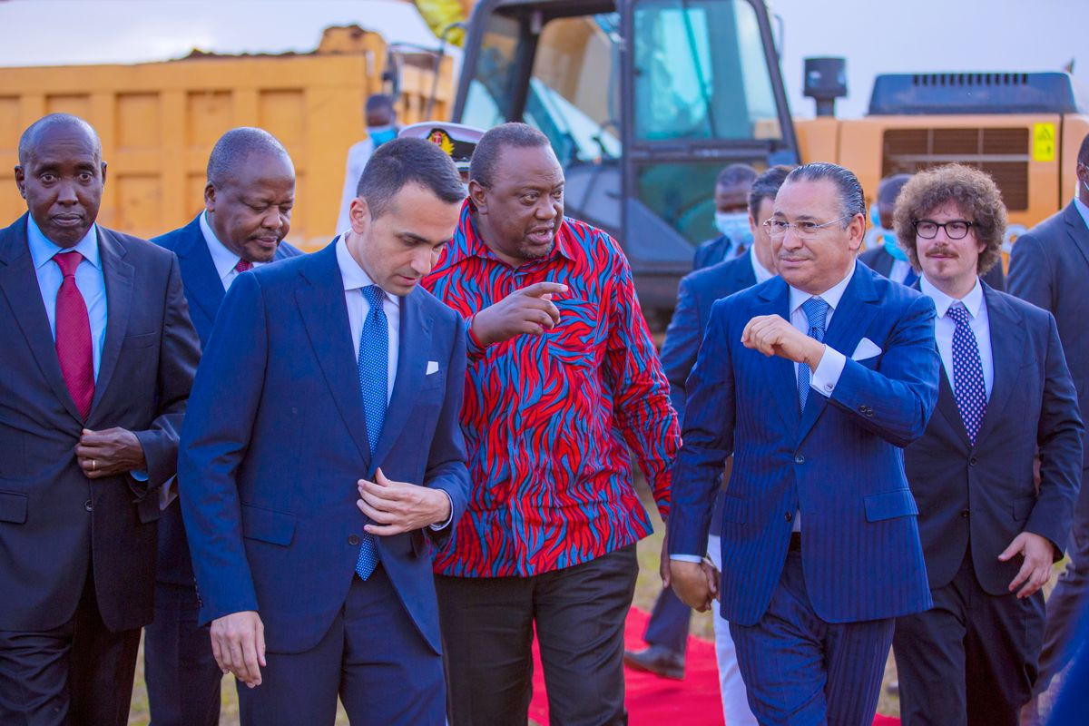 Chairman Kamel Ghribi with H.E. Uhuru Kenyatta, President of Kenya and Luigi Di Maio, Minister of Foreign Affairs and international cooperation of Italy.