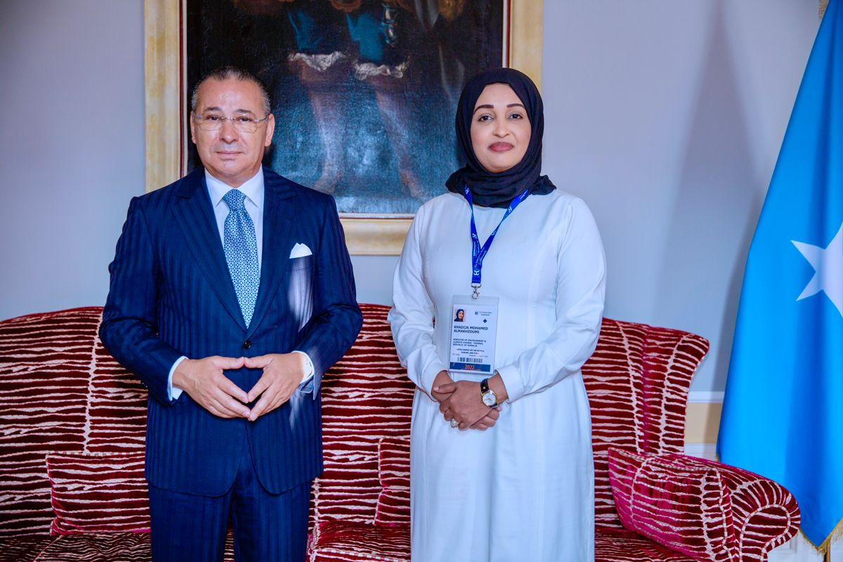 Chairman Kamel Ghribi with H.E. Khadija Almakhzoumi, Minister of Environment & Climate Change of Somalia.