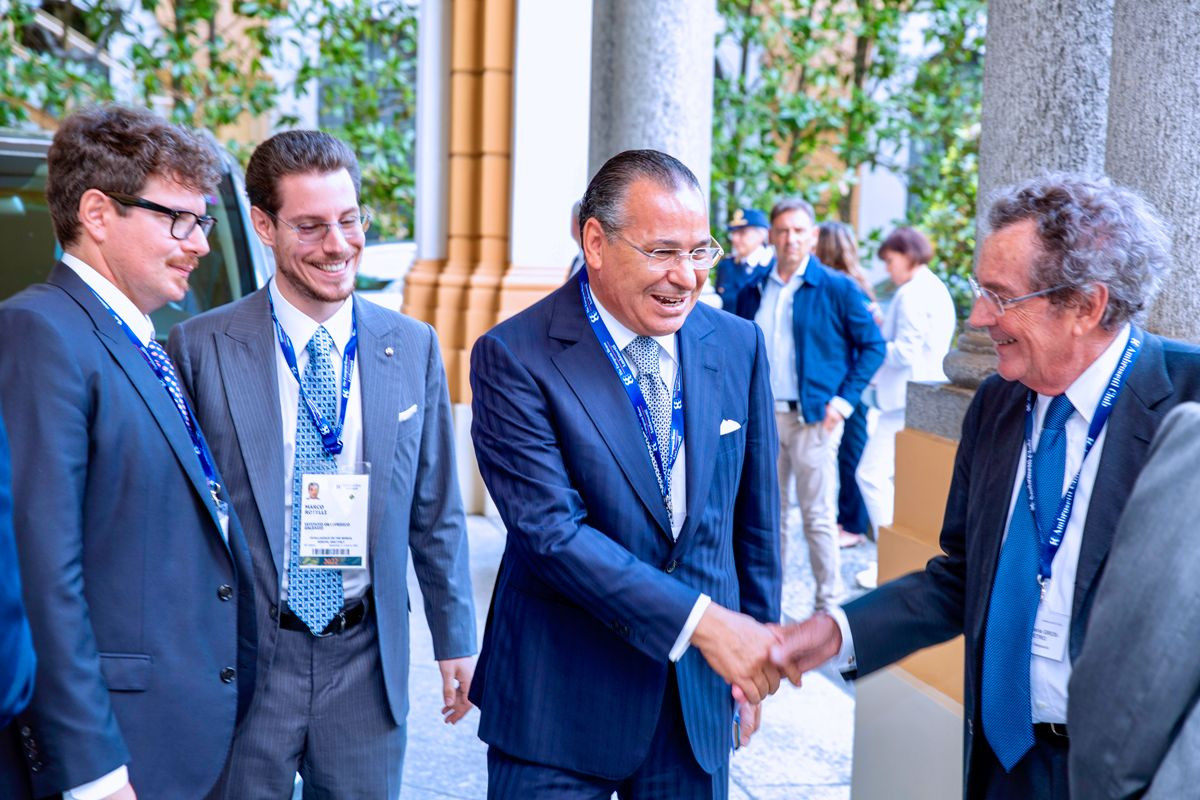 Chairman Kamel Ghribi with Gian Maria Gros-Pietro, Chairman of the Board of Intesa Sanpaolo.