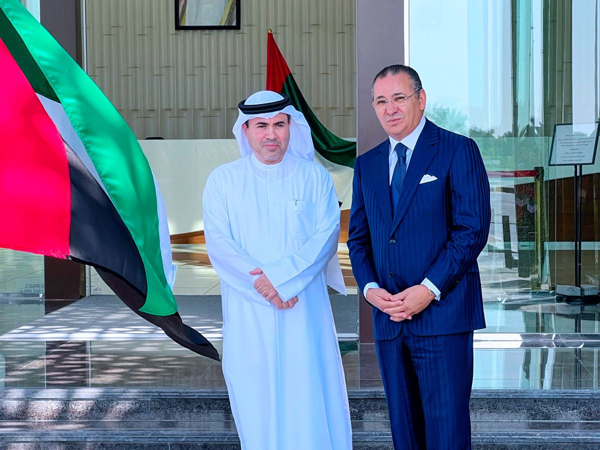 Chairman Kamel Ghribi with H.E. Dr. Abdelaziz Saeed Bin Butti Al Mheiri, Member of Executive Council, Chairman of Sharjah Health Authority.