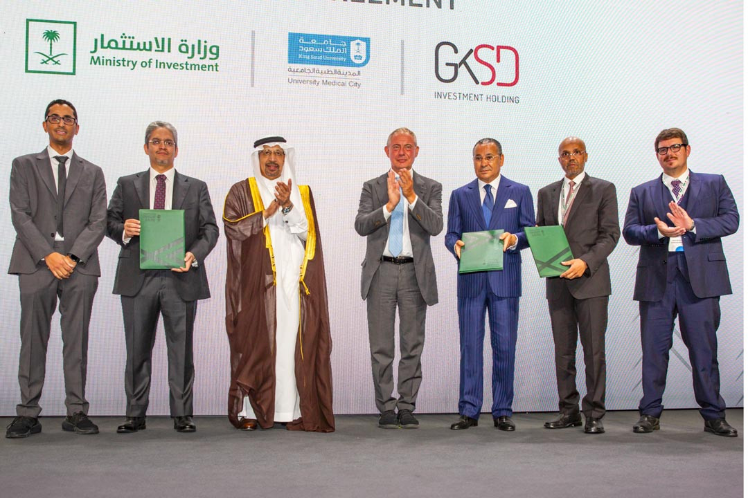 Kamel Ghribi with Khalid Al-Falih, Minister of Investment of Saudi Arabia.