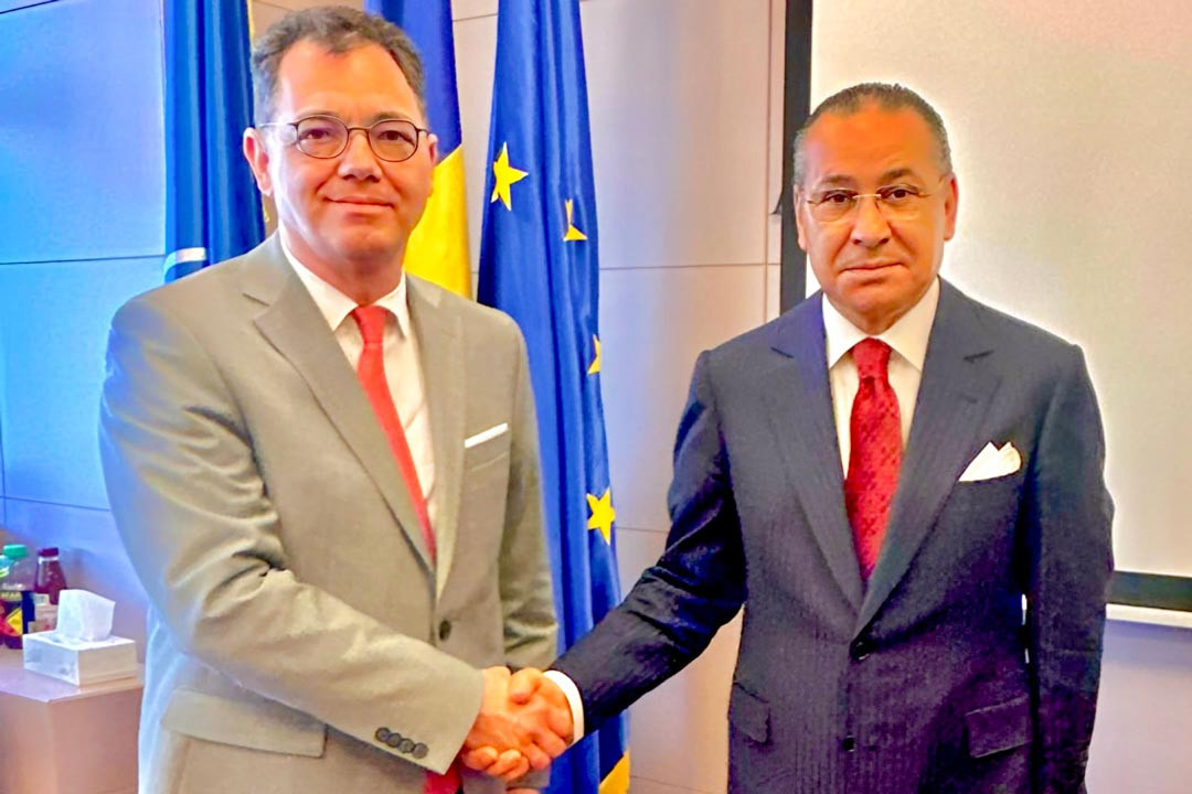 Kamel Ghribi with Ștefan-Radu Oprea, Economy Minister, Romania.