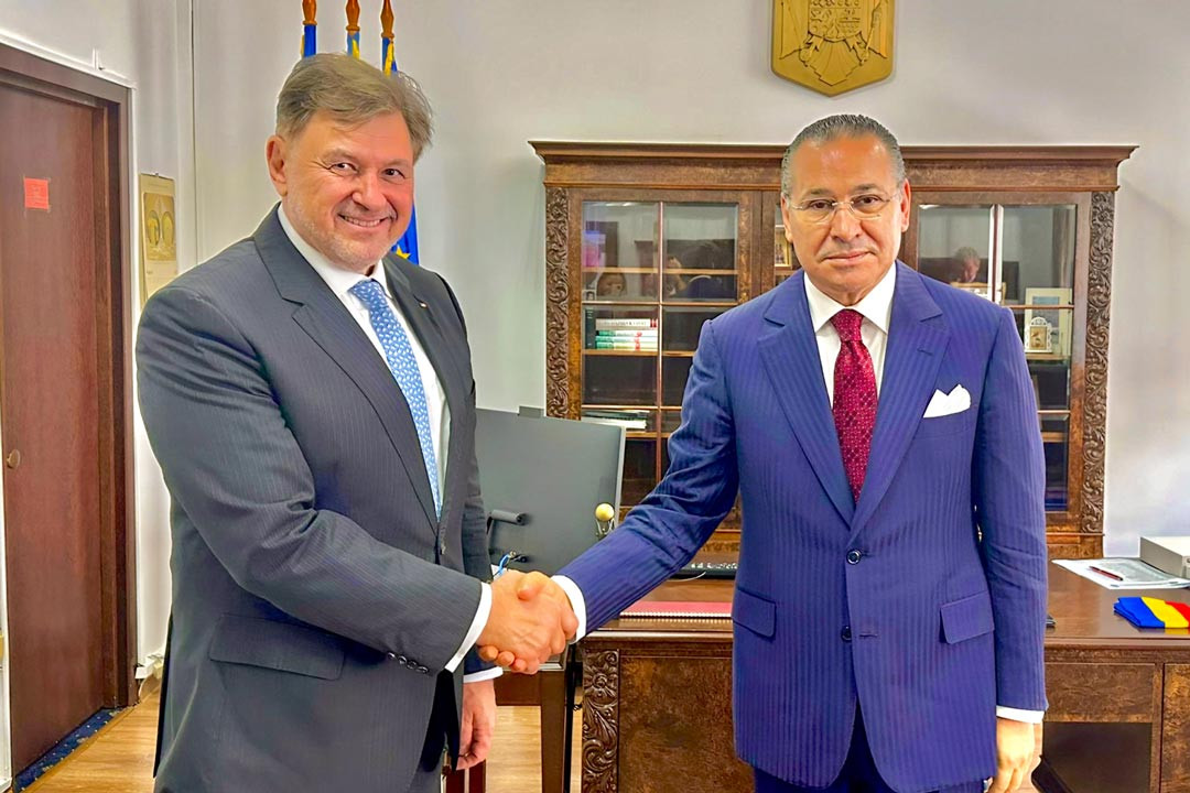 Kamel Ghribi with Alexandru Rafila, Minister of Health, Romania.