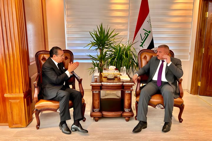 Kamel Ghribi with Lieutenant General Abdul Amir Al-Shammari , Iraqi Minister of Interior.