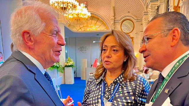 Kamel Ghribi with H.E Haitham Al of Kuwait, Secretary General of OPEC.