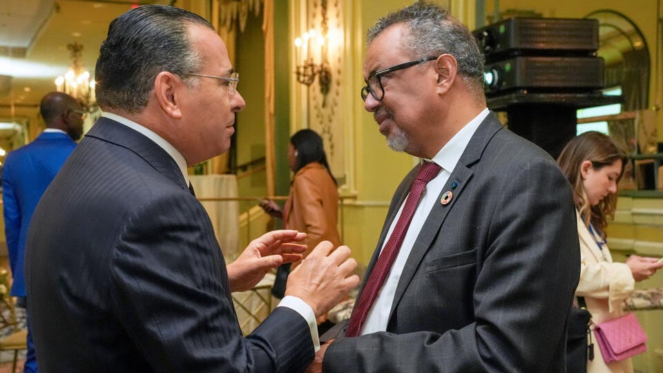 Kamel Ghribi with Tedros Adhanom Ghebreyesus, Director-General, WHO.