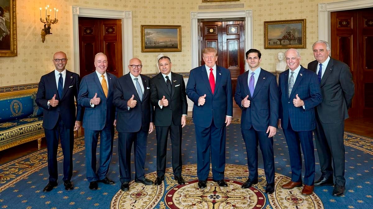 <p>Kamel Ghribi with Donald J. Trump President of the United States-6</p>