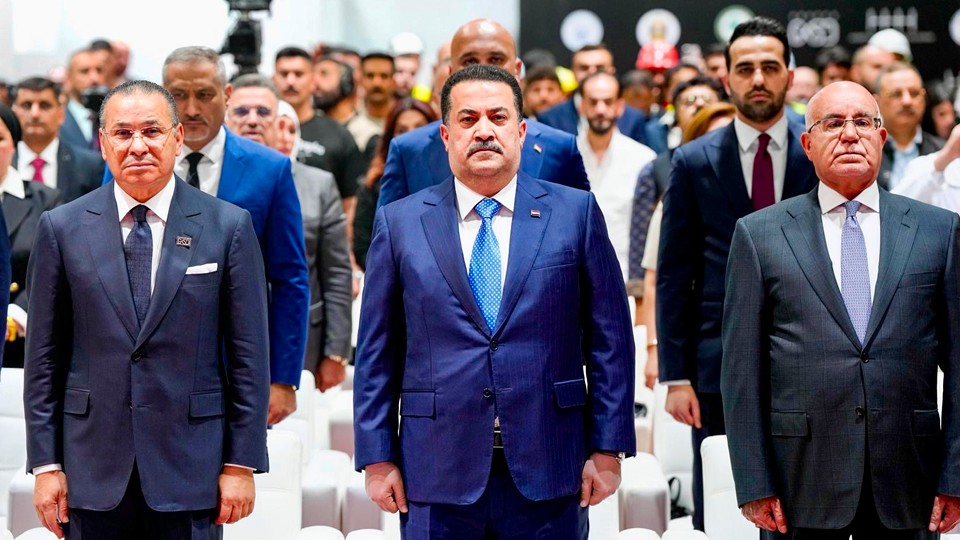 Kamel Ghribi with Mohammed Shia' Al Sudani, Prime Minister of Iraq, and Salih al-Hasnawi, Health Minister of Iraq.